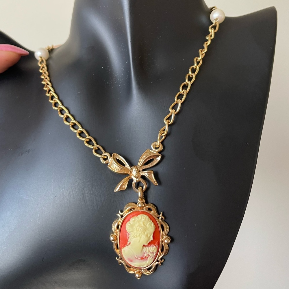 Vintage Necklace 🔸